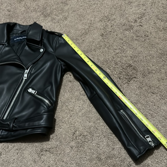 Like New Calvin Klein Faux Leather Cropped Biker Style Jacket-Sz S-Black - Picture 13 of 16